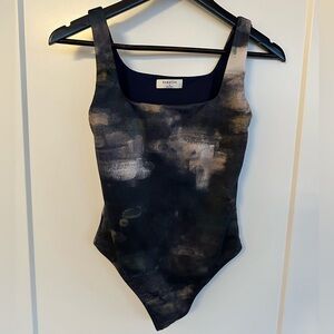 Aritzia Babaton Original Contour Pursue Bodysuit